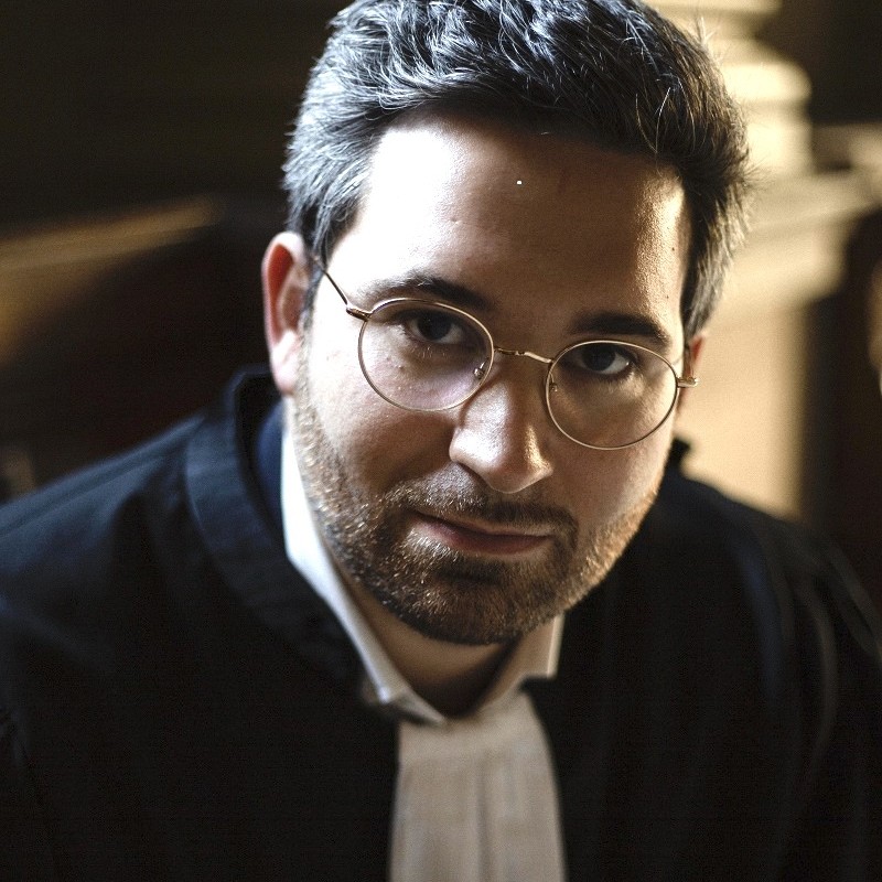 Obligation de suppression de commentaires sur les réseaux sociaux et liberté d'expression. Par Sacha Ghozlan, Avocat.