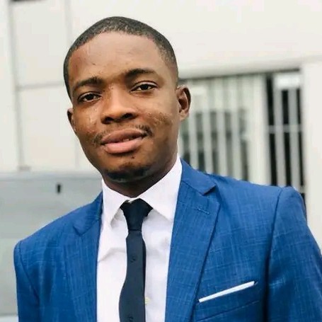 Contrats en cours et sauvetage de l'entreprise en difficulté en droit Ohada. Par Jaspert Alex Bakoga, Etudiant. 
