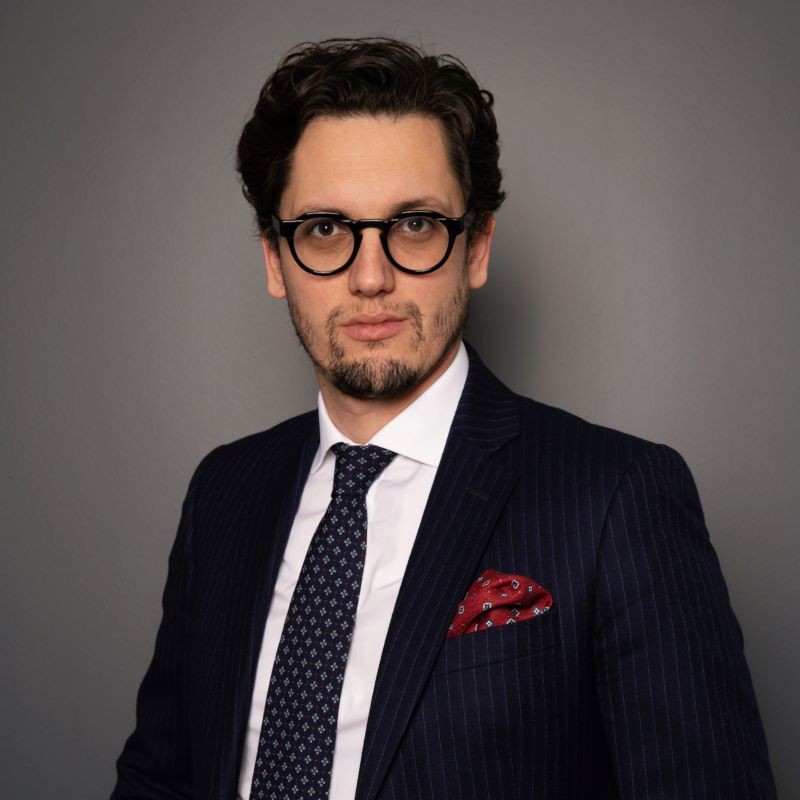 L'exercice d'une activité rémunérée par le salarié en arrêt de travail : de l'encadrement du pouvoir de sanction par l'employeur. Par Tristan Soulard, Avocat.