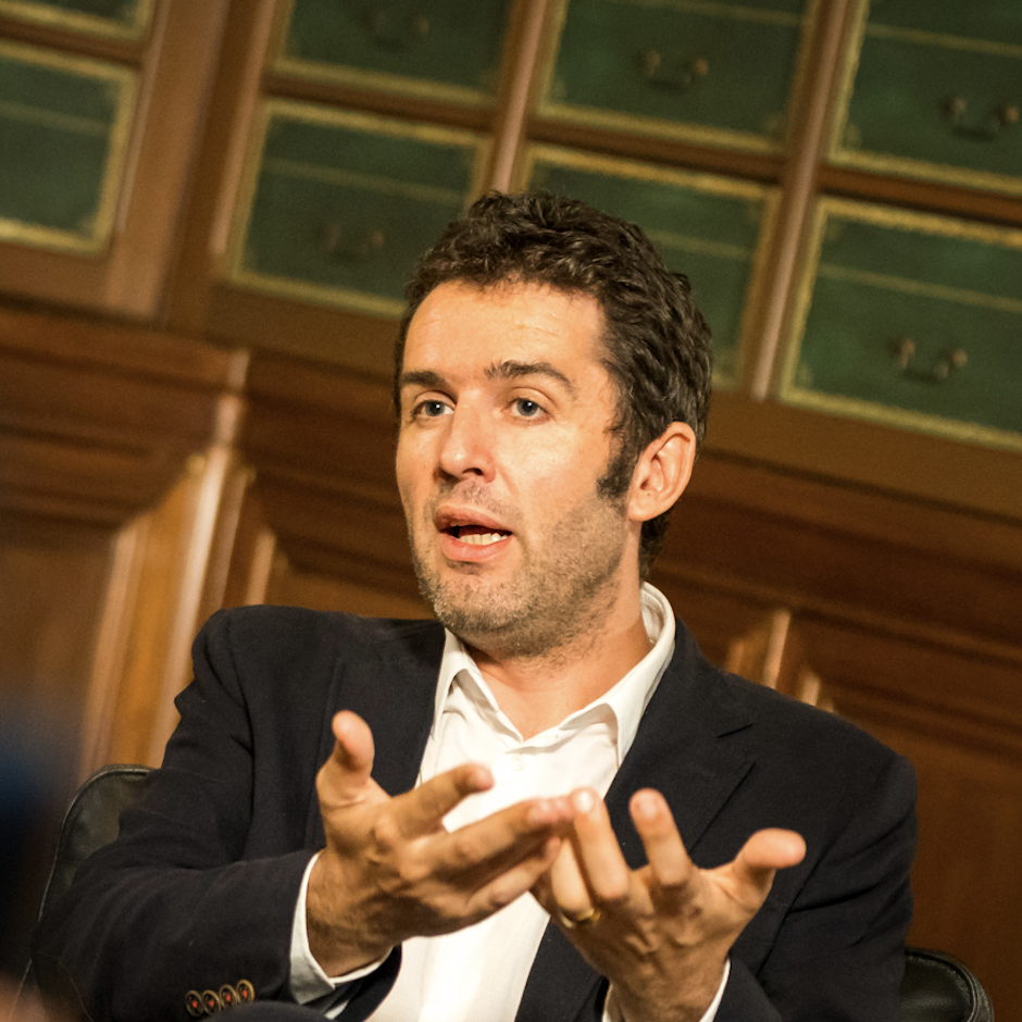 Peut-on diffuser des données publiques sous licences libres et ouvertes ? Par Thomas Saint-Aubin, chargé d'enseignement