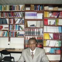 Synthèse des décrets n°2016-86 du 1er février 2016 et n°2016-360 du 25 mars 2016 relatifs respectivement aux contrats de concession et aux marchés publics. Par Herman Blaise Ngameni, Elève-avocat.