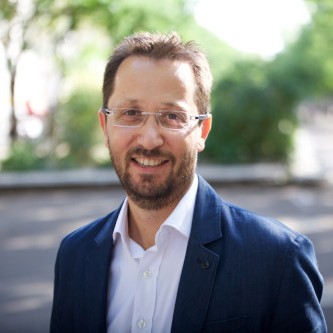 Une fédération internationale peut-elle interdire à un sportif de participer à une compétition ? Par Christophe Bertrand, Avocat. 